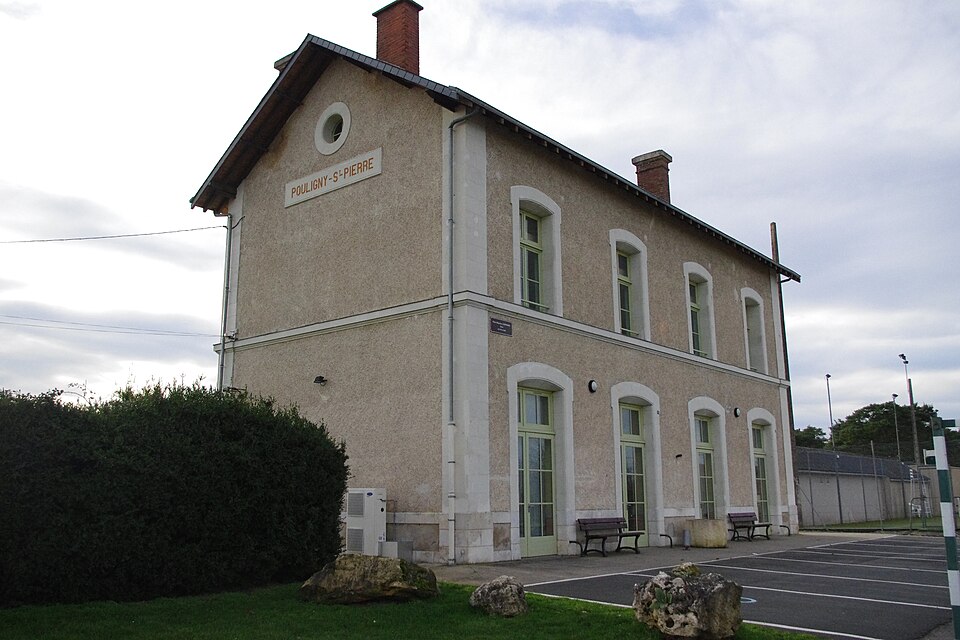 Gare de Pouligny — Saint — Pierre 1