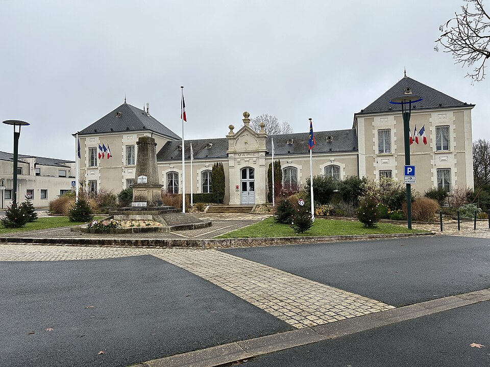 Saint — Maur (36) — mairie