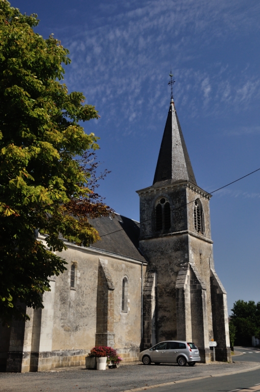 Sougé — Eglise St — Hilaire