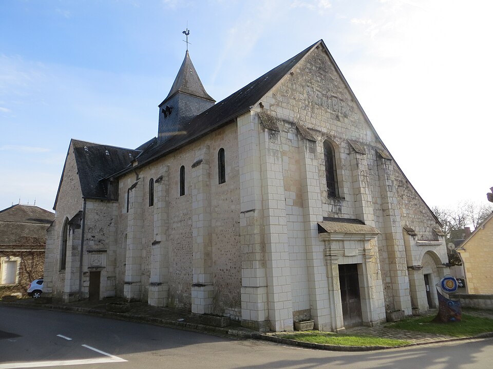 Eglise Saint Pierre de Veuil