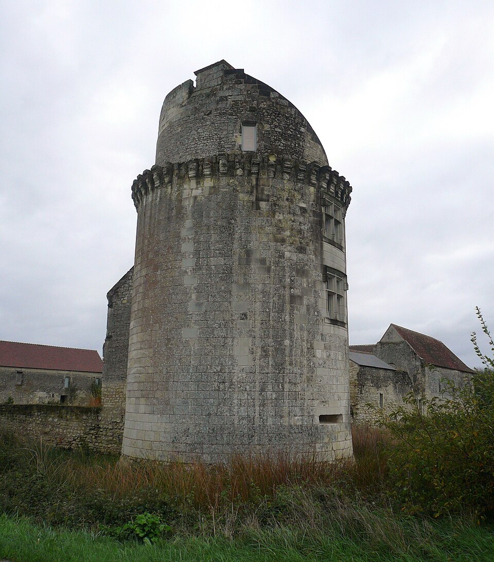 Tour château étang