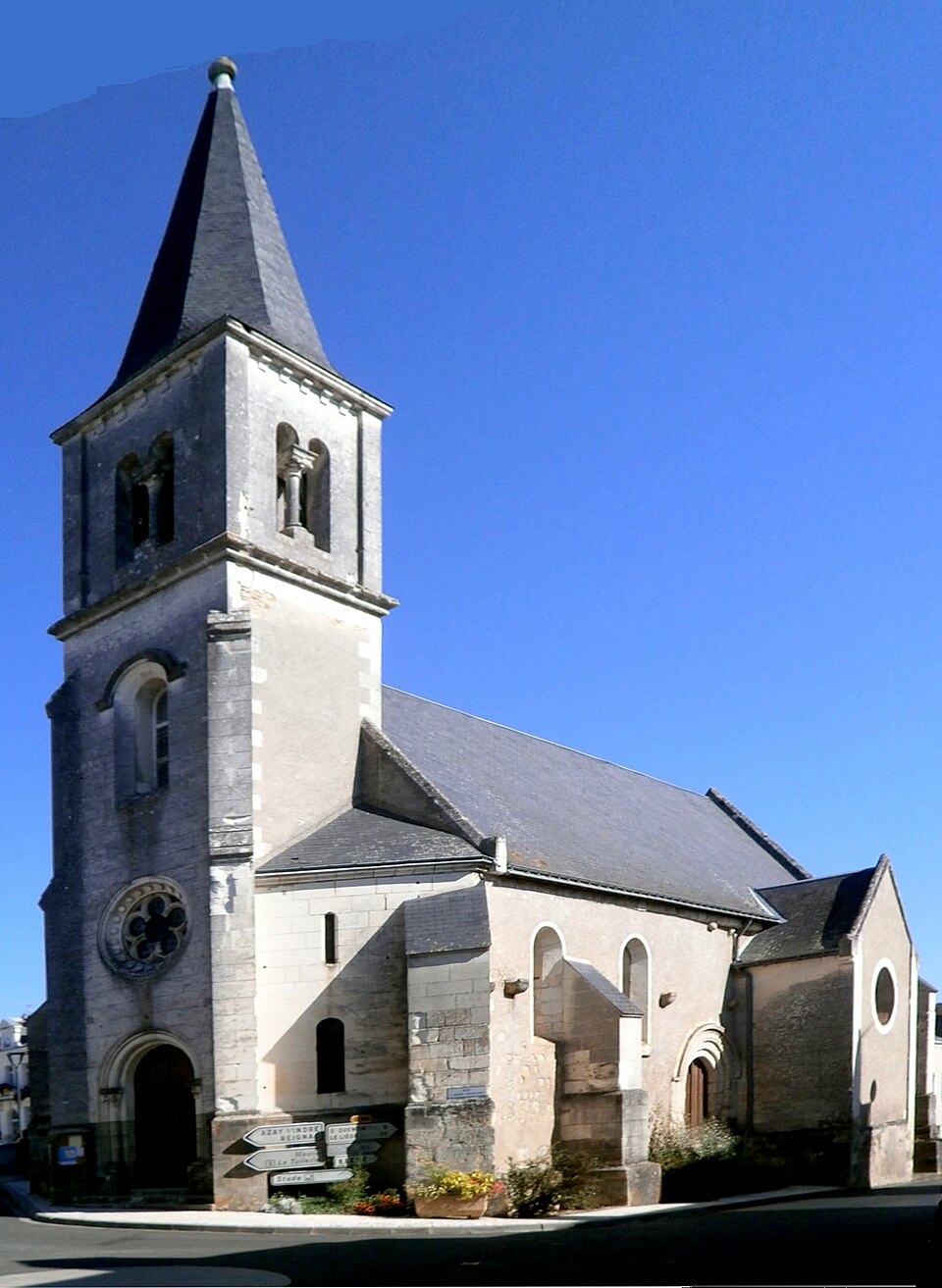 Chambourg — sur — Indre église