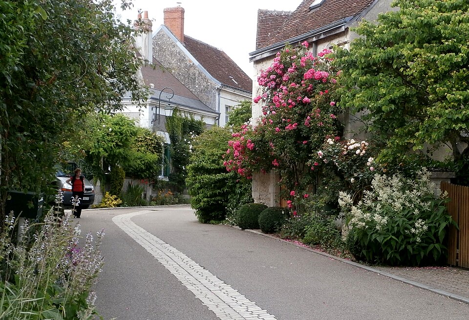 Chédigny — la rue du Lavoir