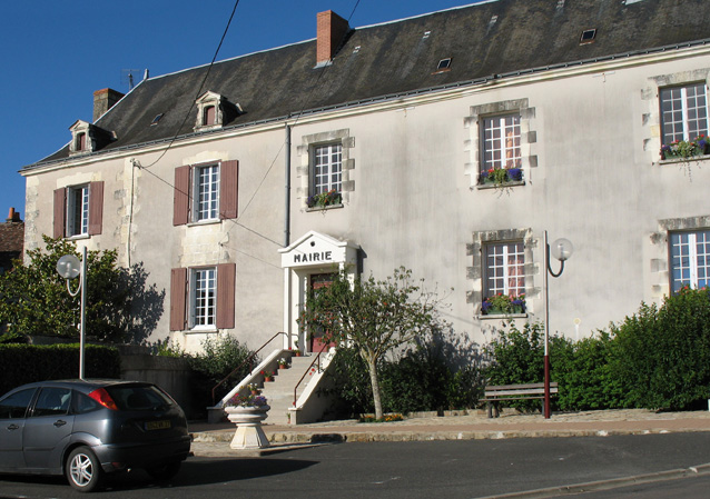 Cussay — mairie