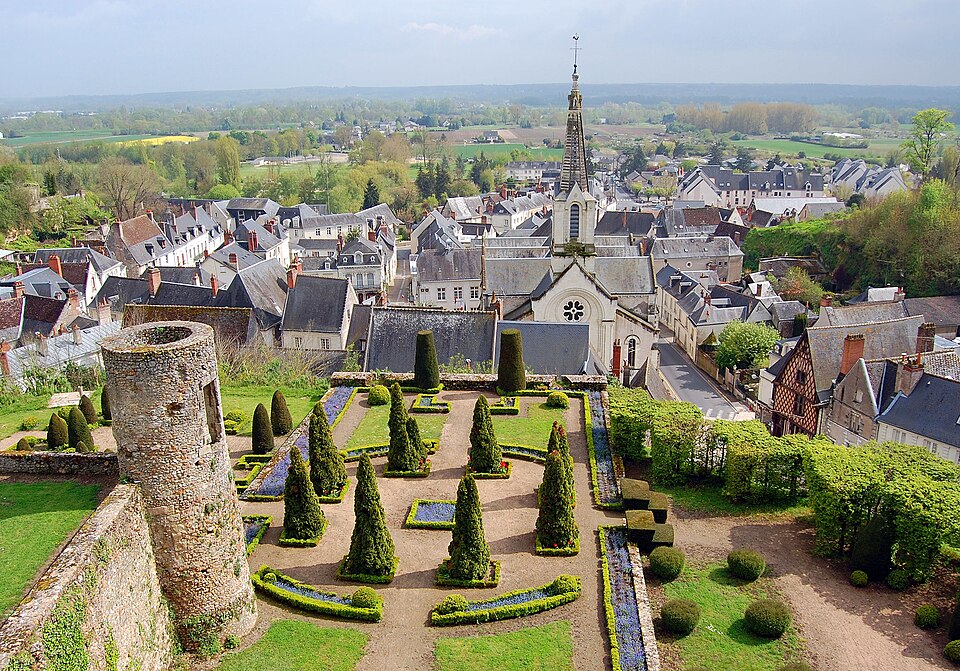 LuynesFromAbove