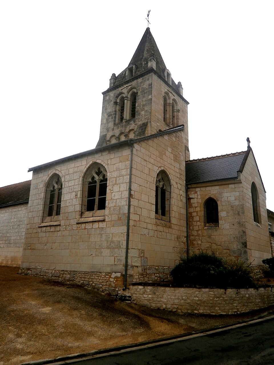 Marçay église