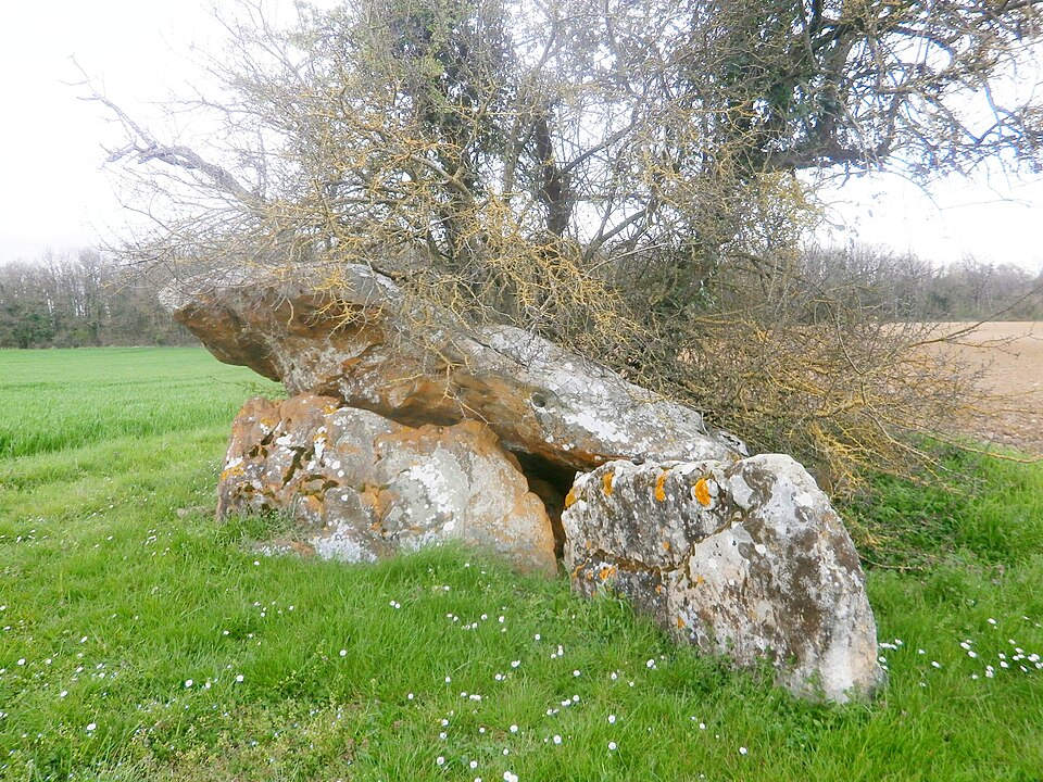 Marcé dolmen
