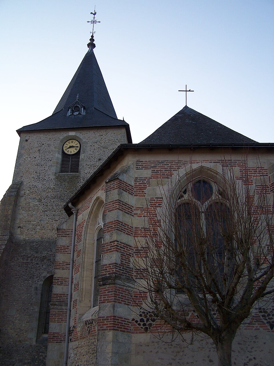 Eglise de Nouzilly (Indre — et — Loire)