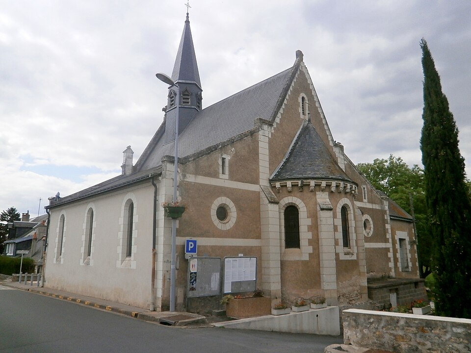 Saint — Genouph église