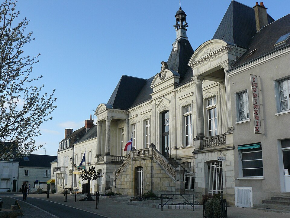 Mairie de Sainte — Maure de Touraine — Jean — Charles GUILLO