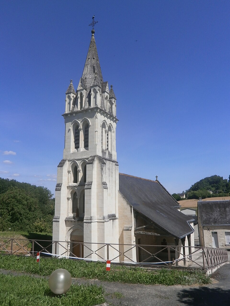 Thizay église