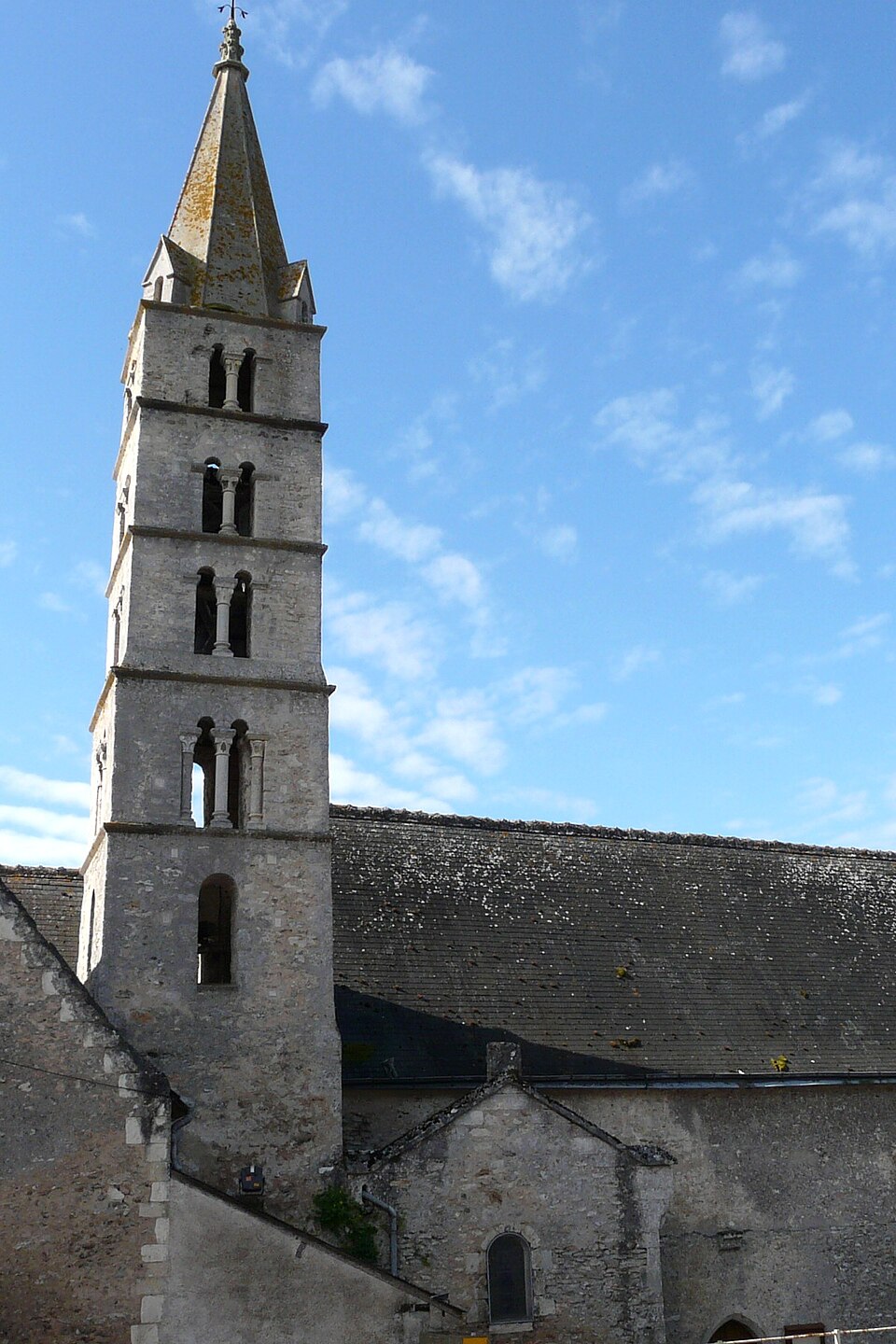 Truyes eglise