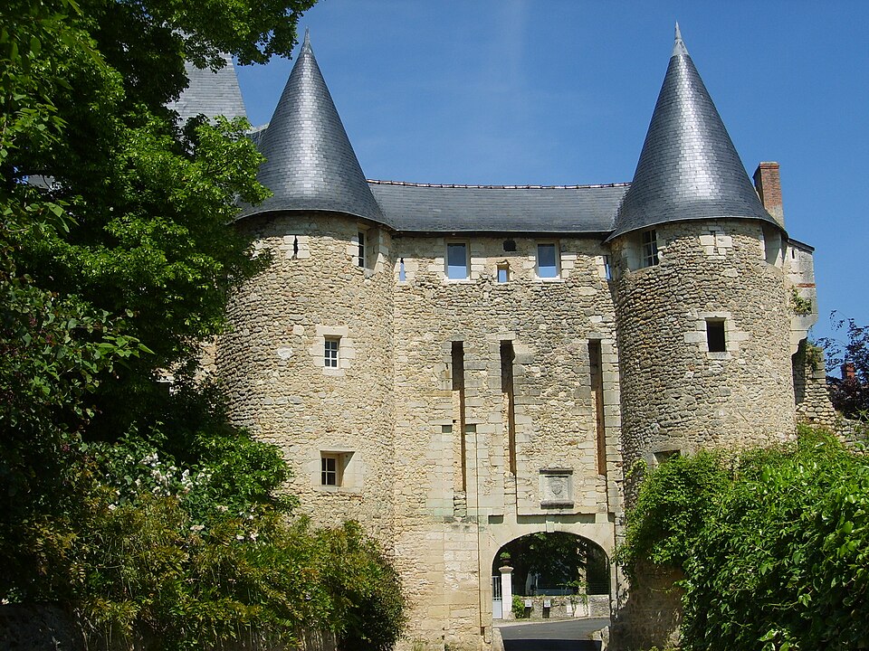Villeloin — Coulangé