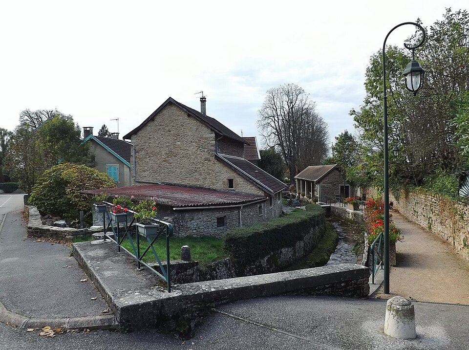 La Balme — Les Grottes (Lavoir)