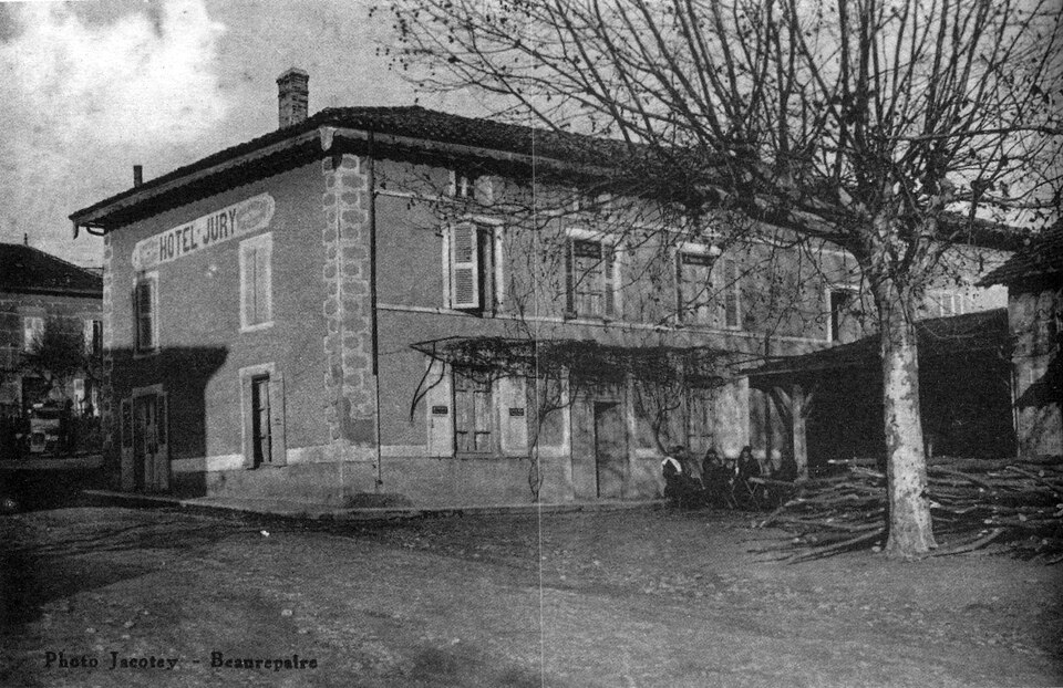 Bellegarde poussieu, vers 1930, p 22 l'Isère les 533 communes — photo Jacotey Beaurepaire