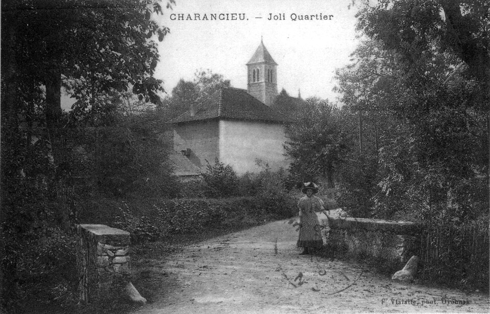 Charancieu, joli quartier en 1914, p 41 de L'Isère les 533 communes — F. Vialatte, phot. Oyonnax