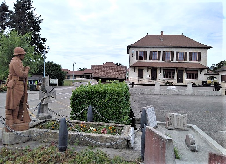 Châteauvilain, centre en juillet 2019