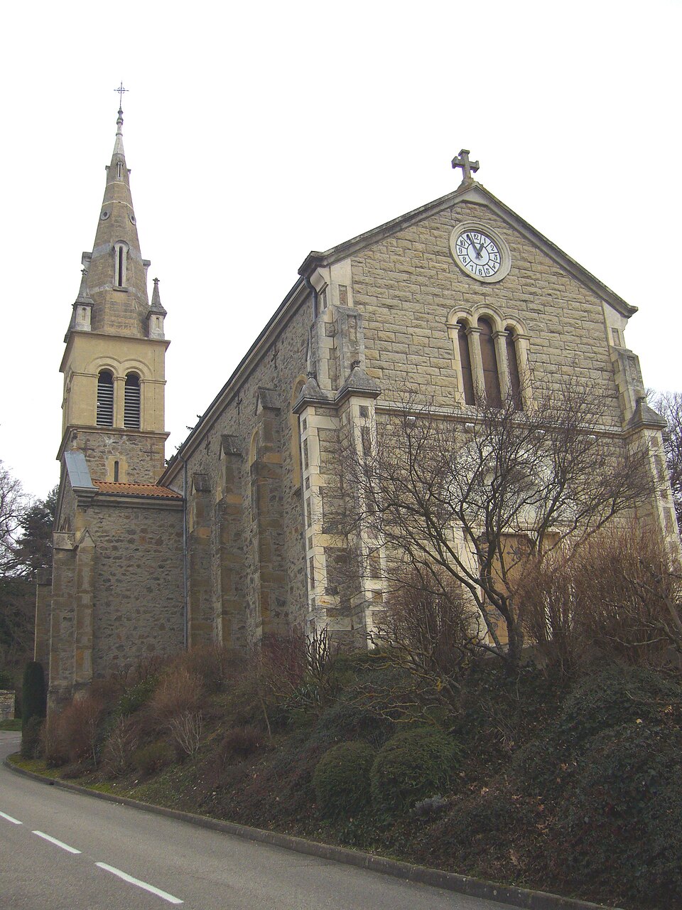 Estrablin.Eglise.0001
