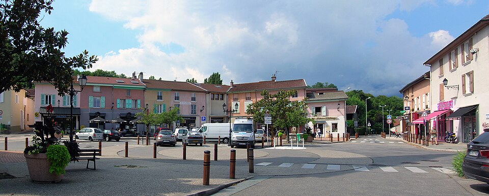 Piazza di Eybens copia