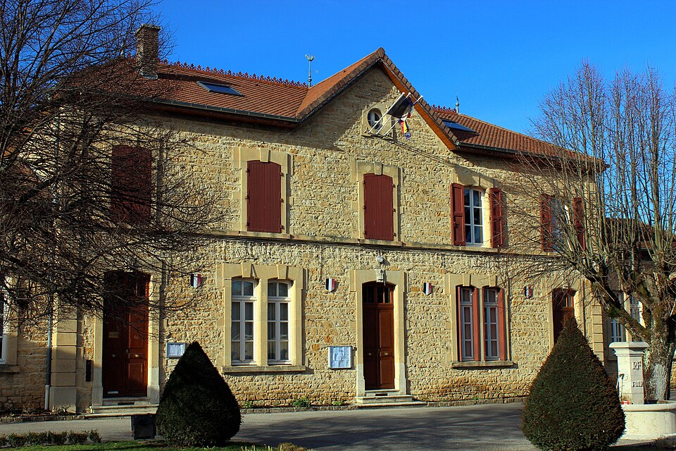 Hotel de ville Four (Isère)