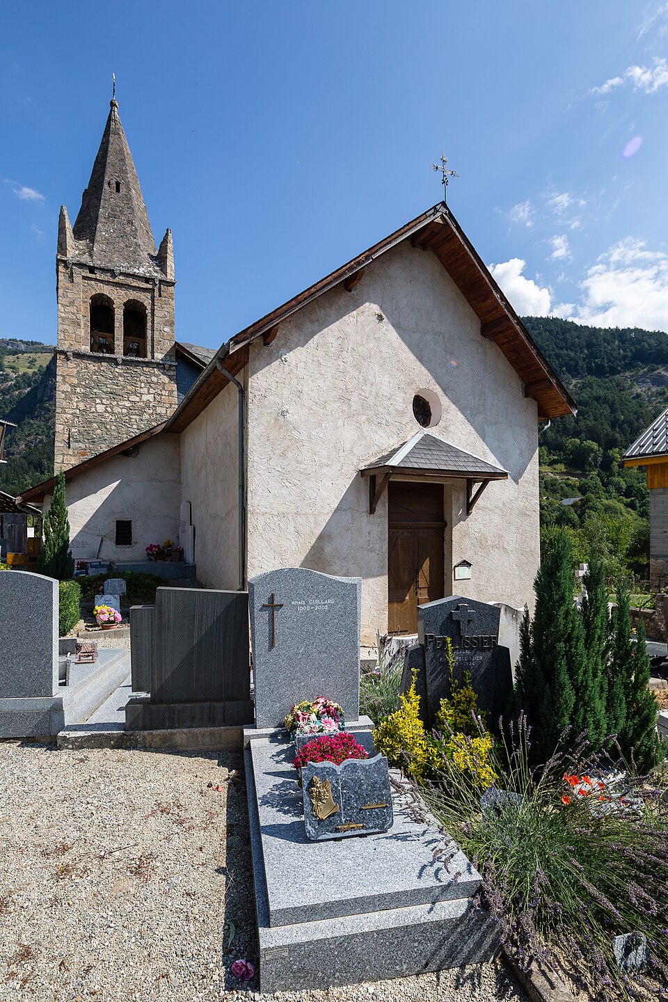 Église Saint — Pierre, La Garde — en — Oisans, France