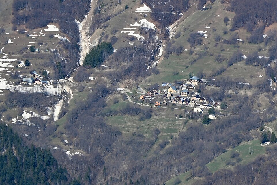Remote view of Oulles from Auris, 2026 (crop)