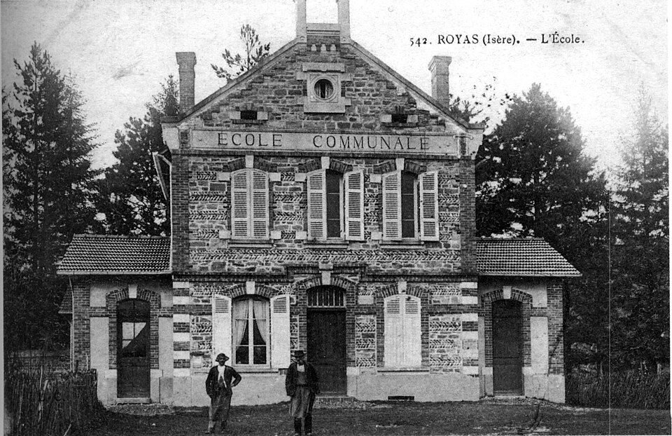 Royas, l'école en 1909, p179 de L'Isère les 533 communes — L C