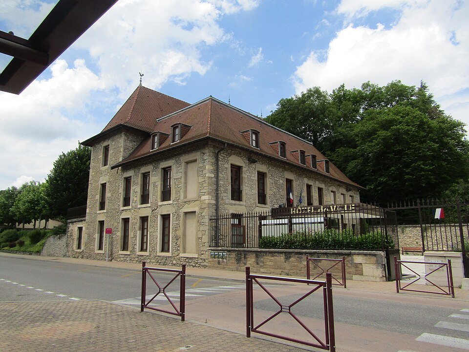 Mairie de Ruy — Montceau