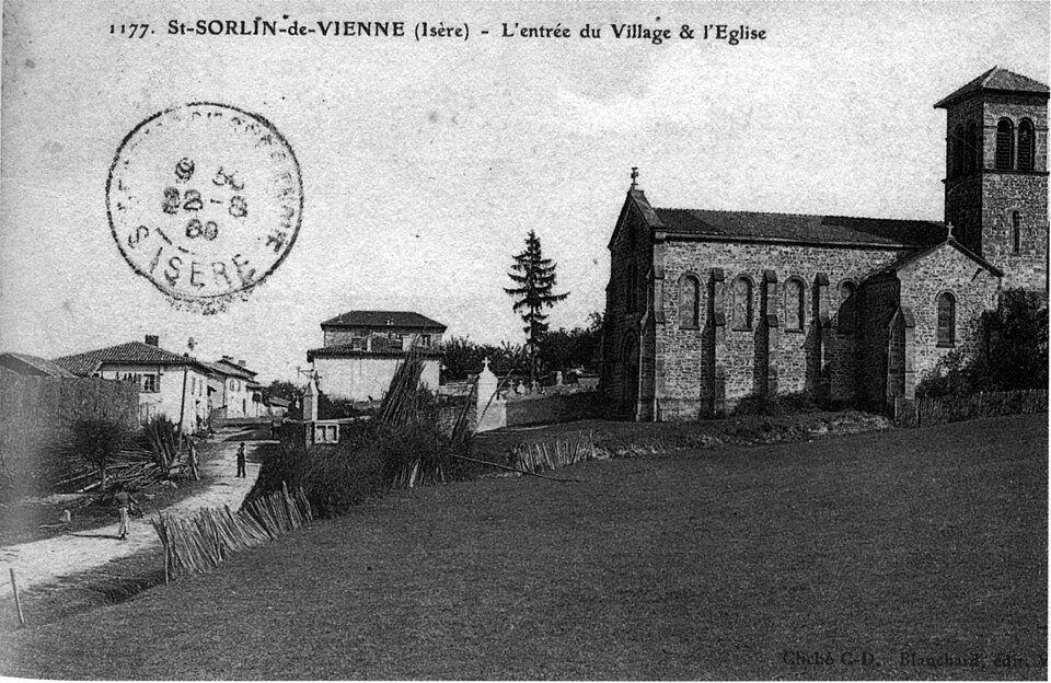 Saint — Sorlin — de — Vienne, l'entrée du village et l'église, 1909, p229 de L'Isère les 533 communes — cliché C D, Blanchard éditeur, Vienne