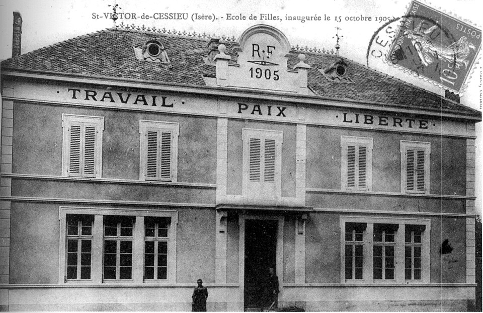 Saint — Victor — de — Cessieu, école des filles inauguré le 15 octobre 1905, 1907, p231 de L'Isère les 533 communes