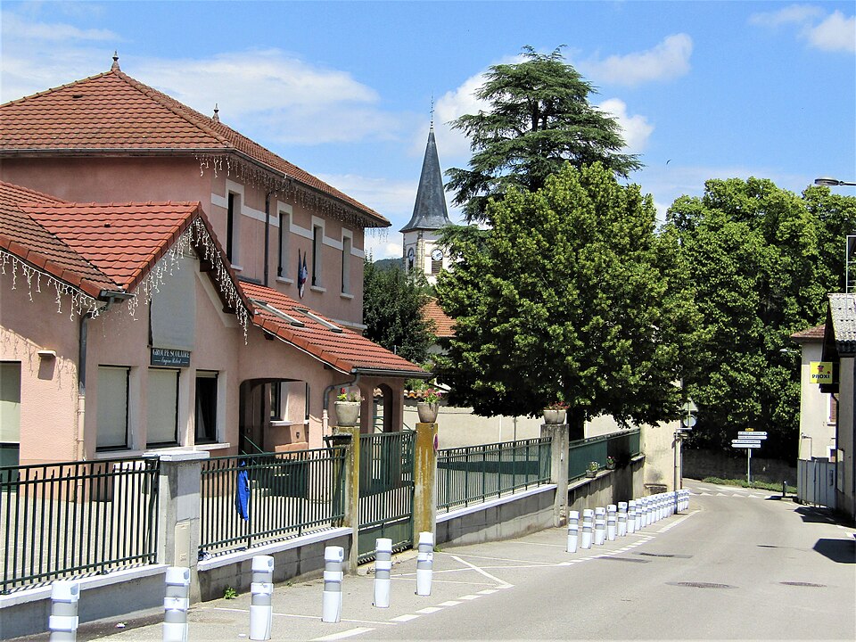 Sérézin de — la — Tour