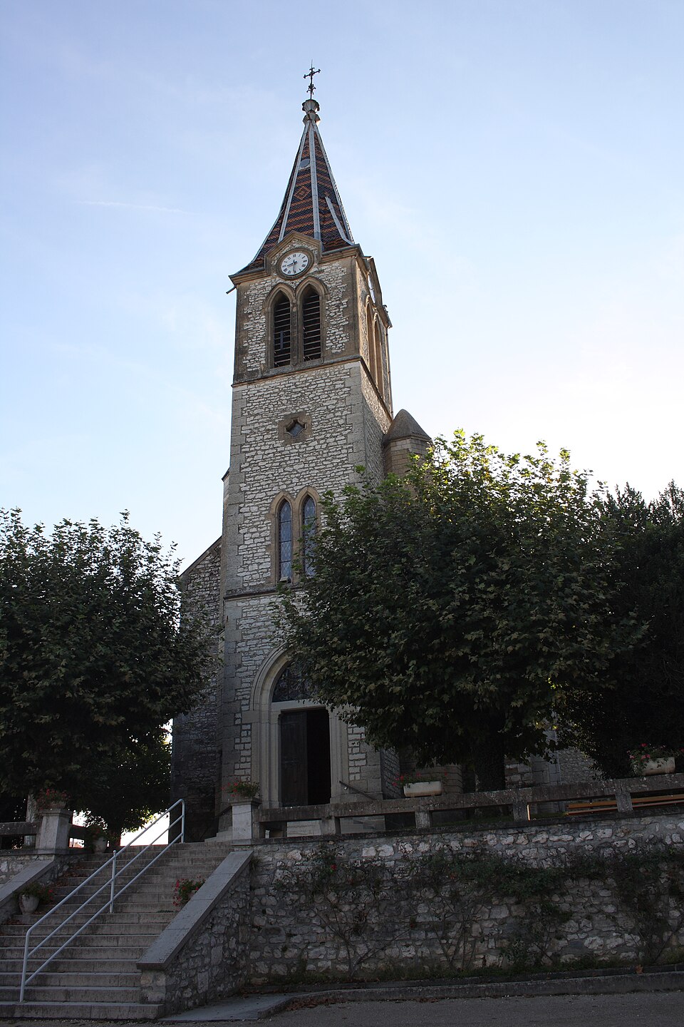 Vignieu Église 96