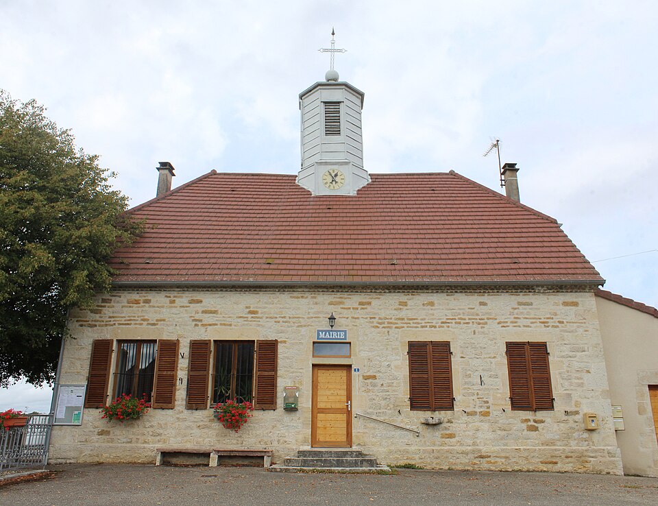 Mairie Bretenières 3