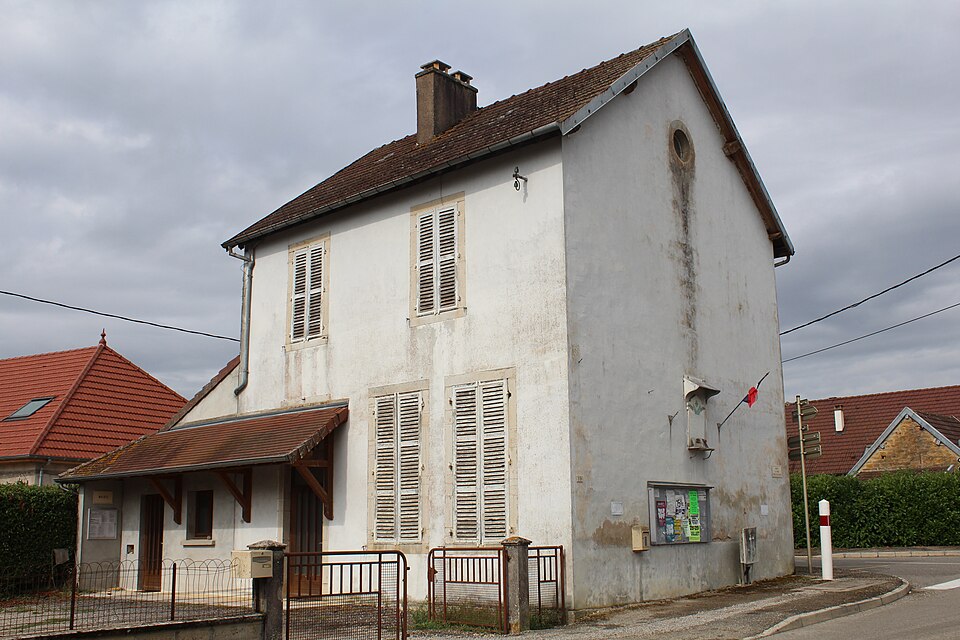 Mairie Francheville Jura 3
