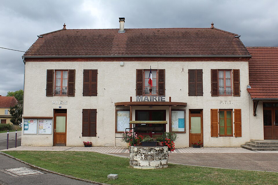 Mairie Hays Jura 1