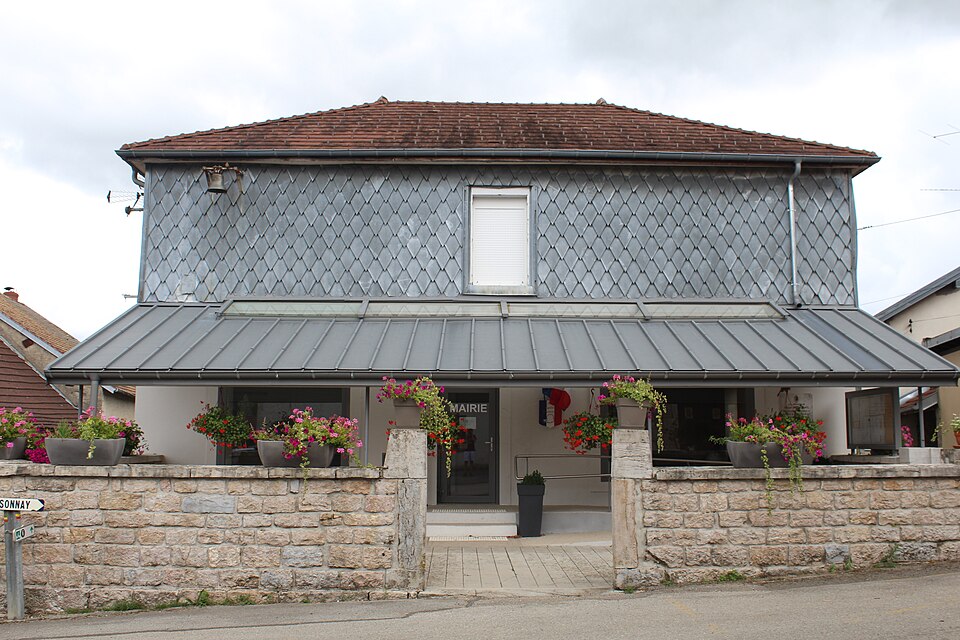 Mairie Largillay Marsonnay 1