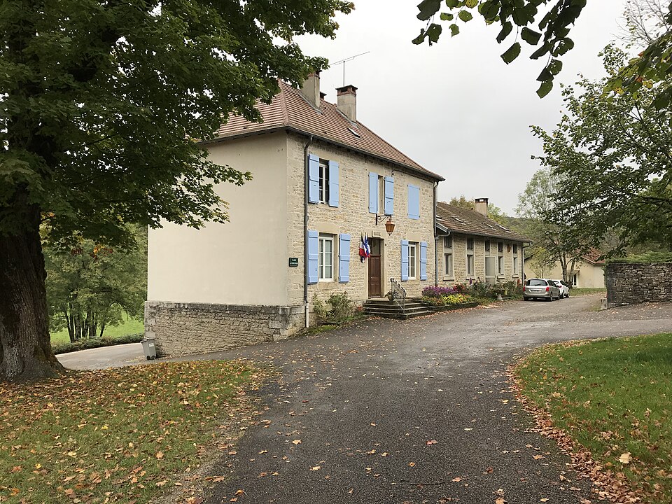 Marigna — sur — Valouse (Jura, France) — oct 2017 — 6