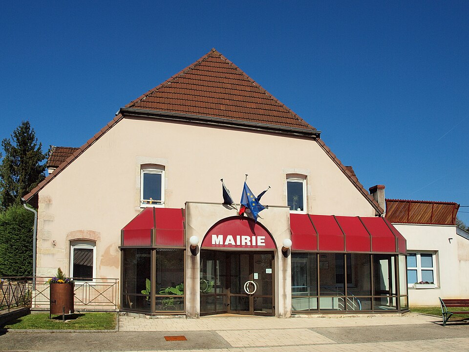 Monnières — FR — 39 — mairie — 2