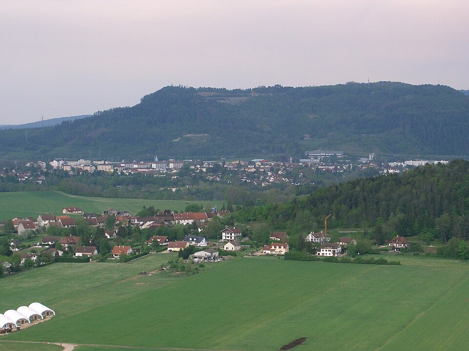 Ney — Champagnole et le mont Rivel