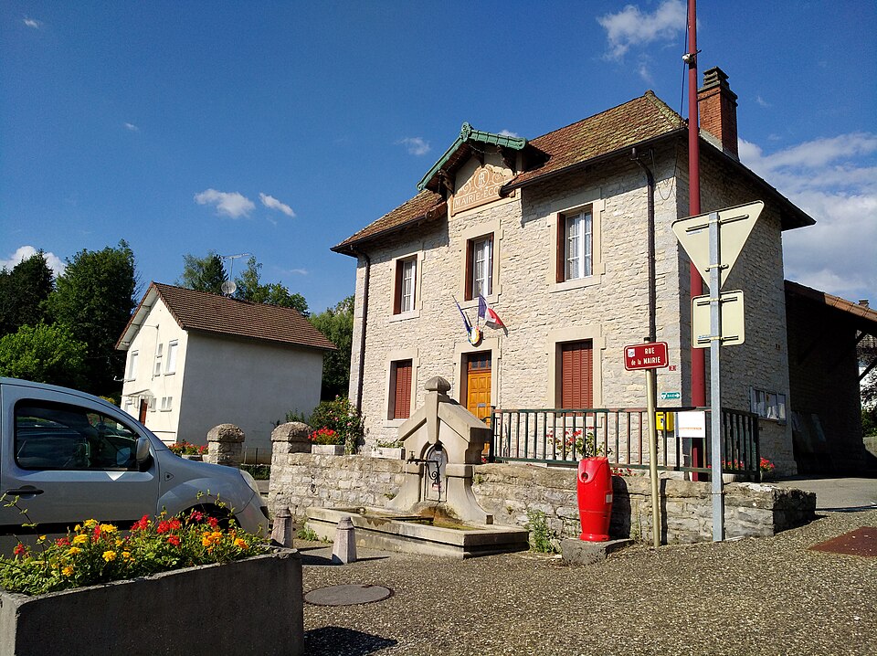 Patornay — Mairie — école (juil 2018)