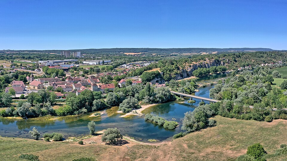 Rochefort — sur — Nenon, vue générale du village