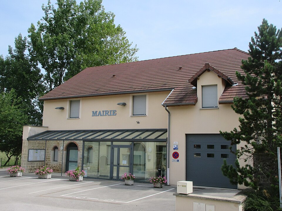 Mairie Trenal 1