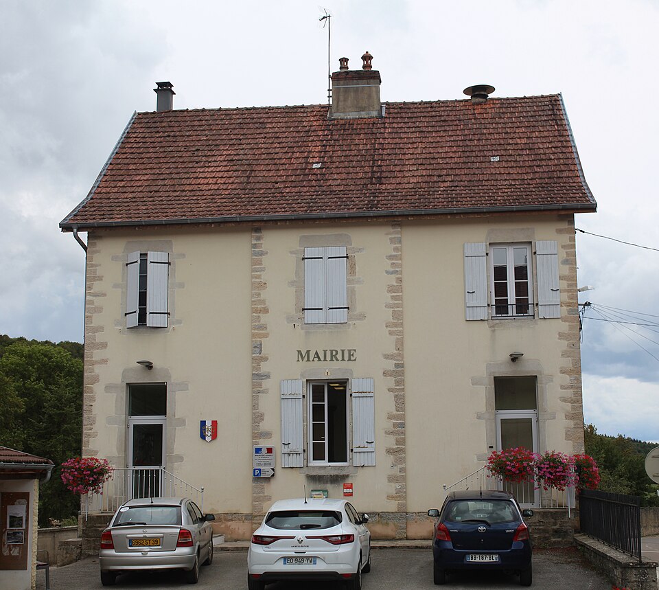 Mairie Verges Jura 2