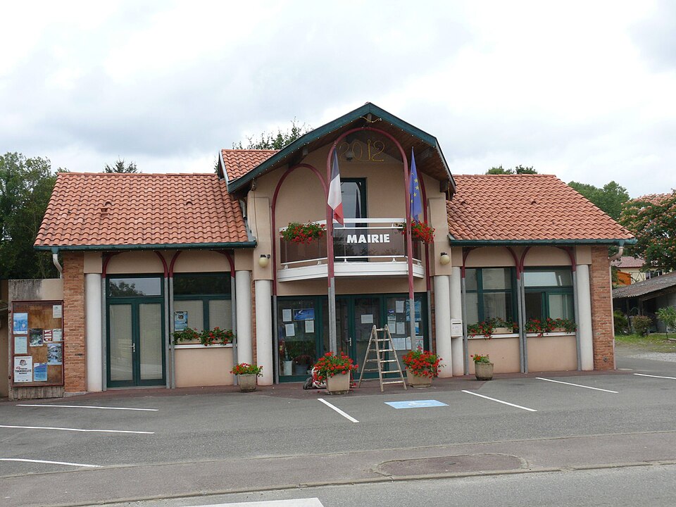 Cagnotte — Mairie