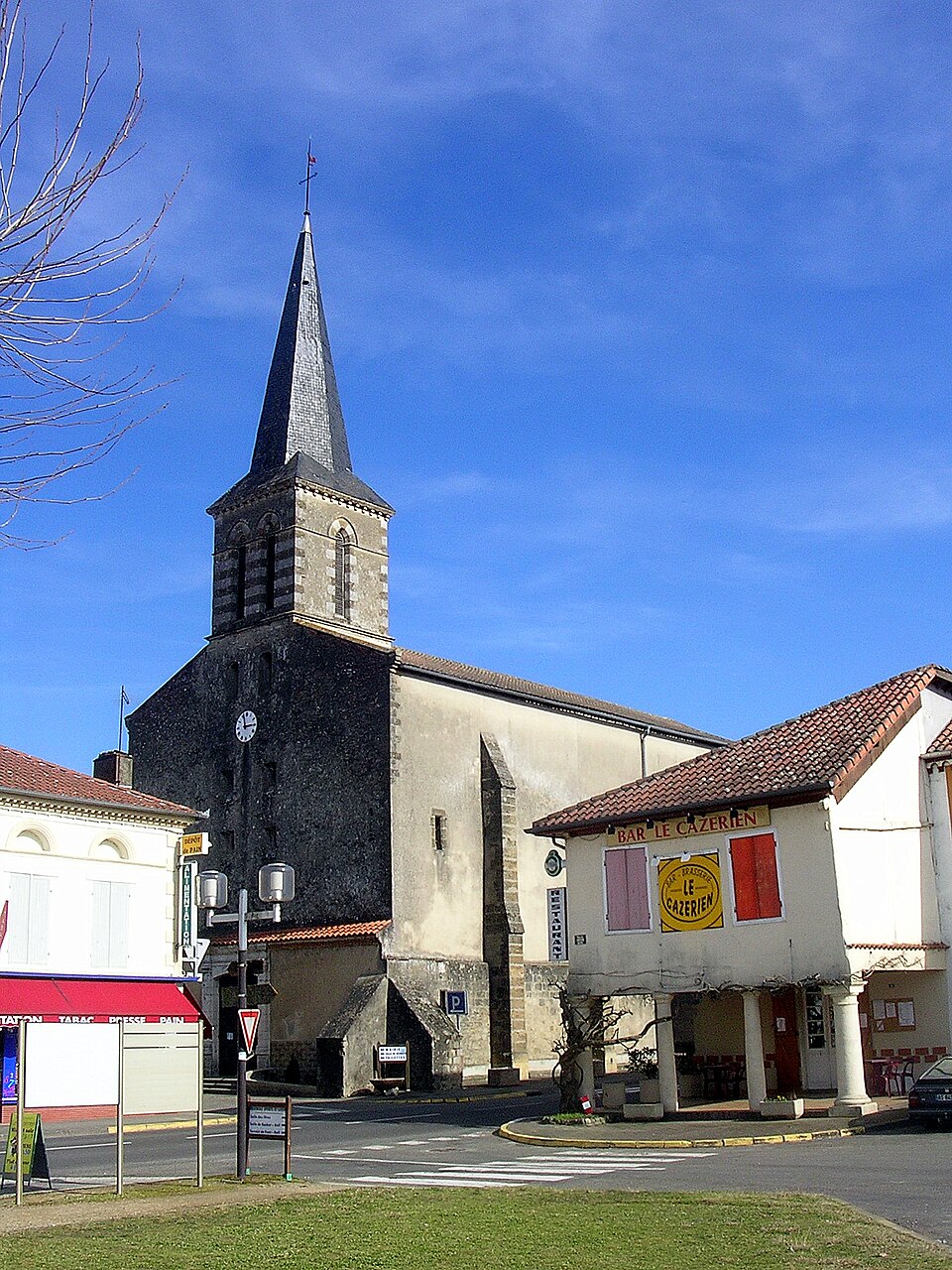 Cazere — sur — adour eglise
