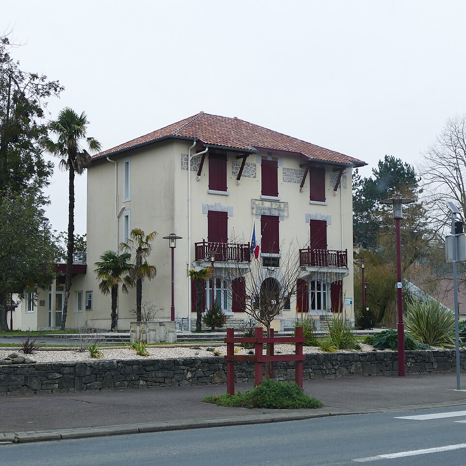 Labatut — Mairie — 1