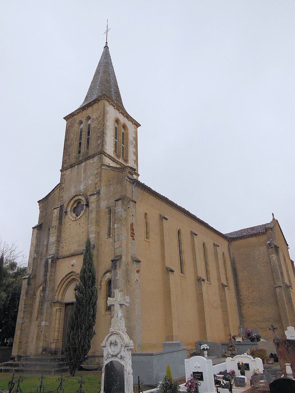Église Saint — Loup de Lacrabe 1