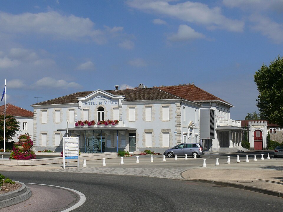 Pontonx — sur — l'Adour — Mairie