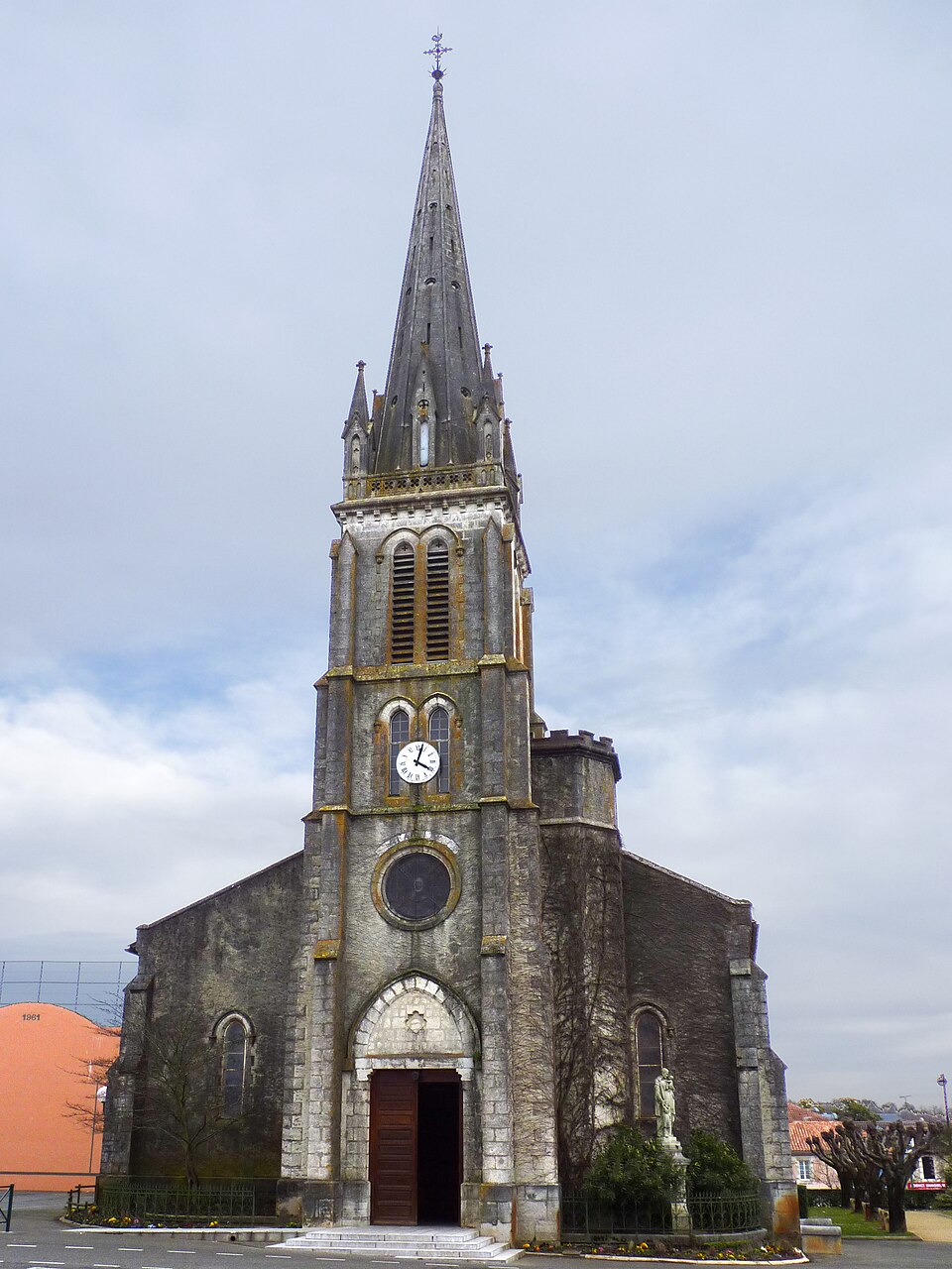 Eglise de Pouillon