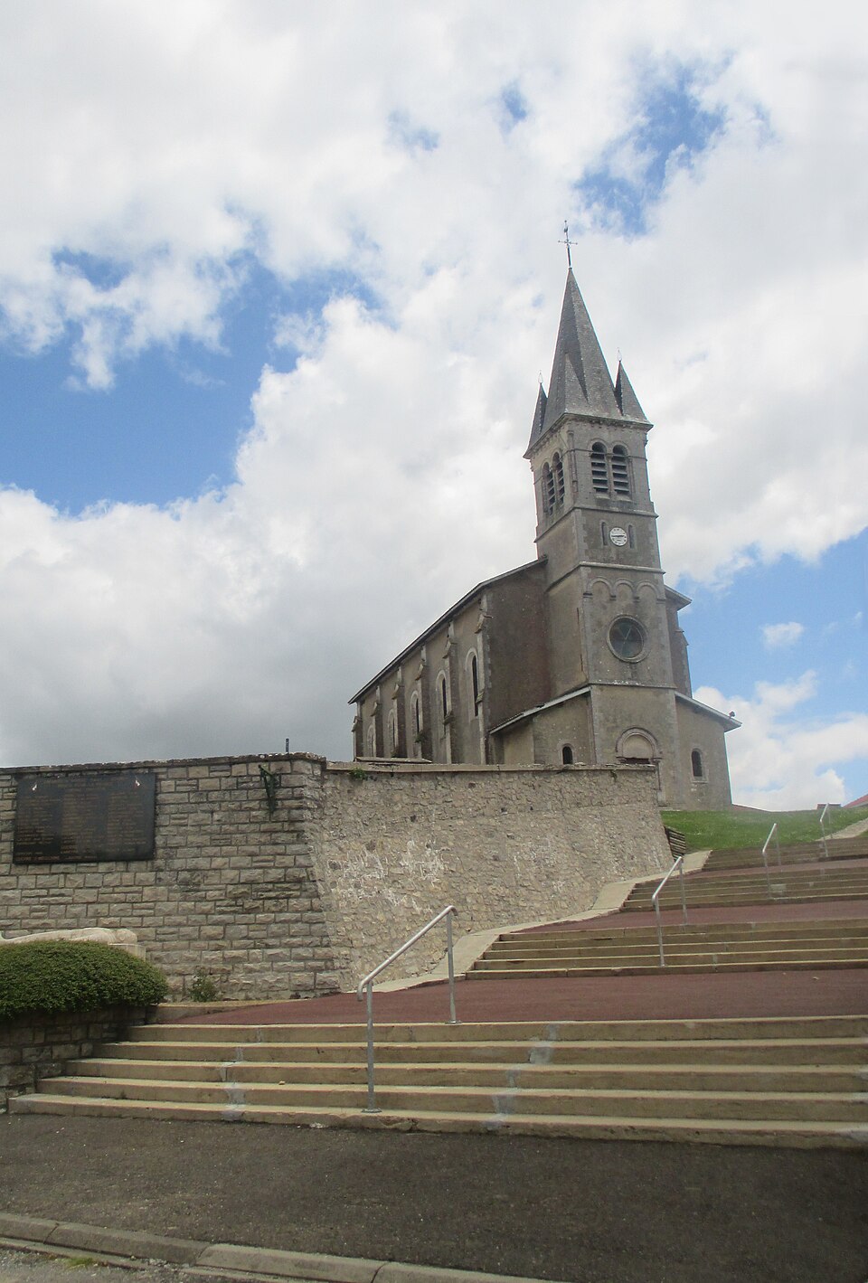 Eglise Saint — Jean — Baptiste de Rivière